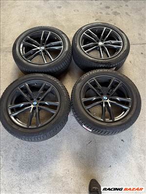  5x112 lyukosztású 19" újszerű (gyári felni) alufelni, rajta 245/50 újszerű Pirelli téli gumi 