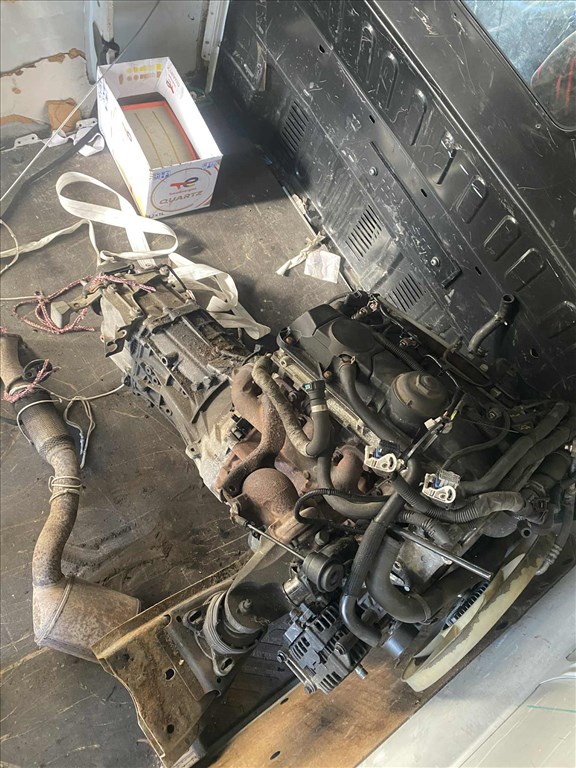 Ford Transit Mk7 bontott alkatrészei JXFA motor, váltó 2.4 tdci  3. kép