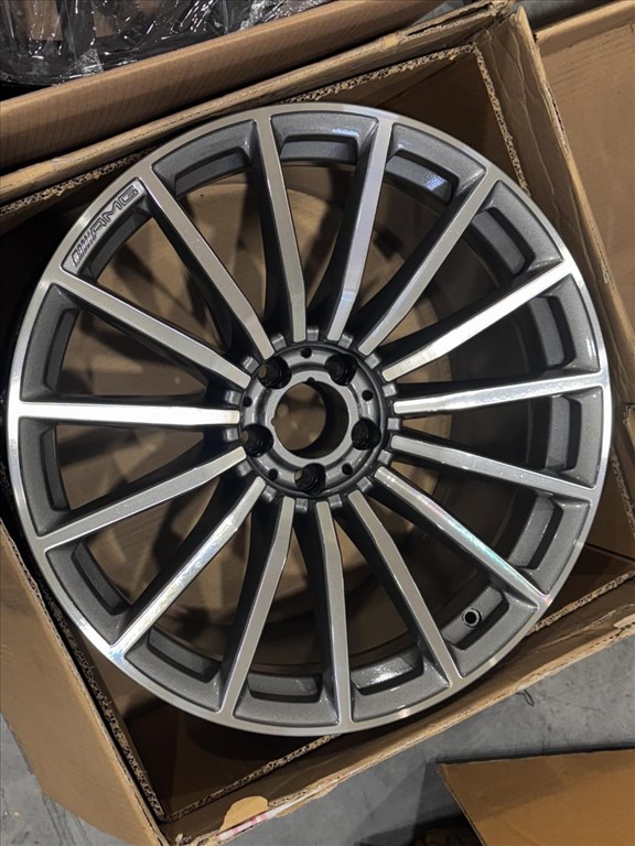 R20 Original Mercedes 11J ET20 - A290 401 0700 / A2904010700 1db felni alufelni 7. kép