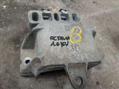 Skoda Octavia Bal Motortartó Bak