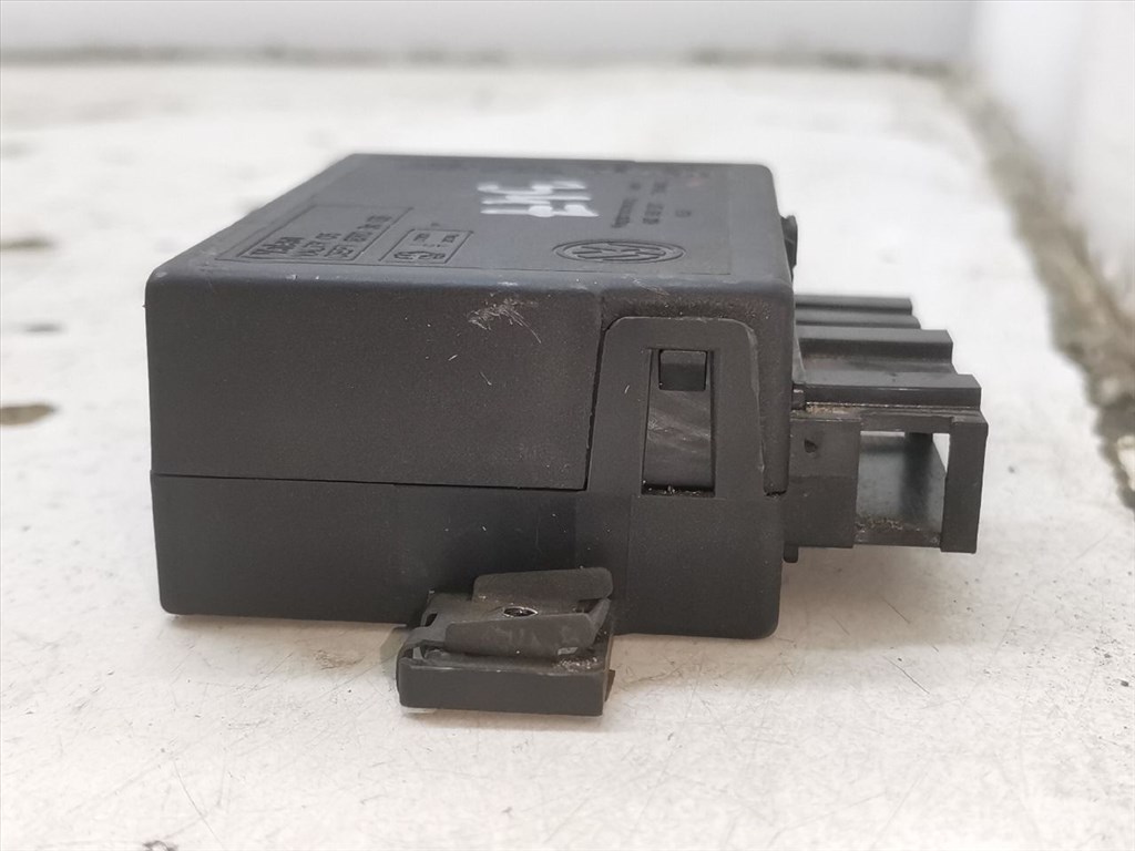 VW POLO CLASSIC (6KV2/ 6V5/ 9J2/ 9J4) 75 1.6 Immobilizer Elektronika #42413# 6X0953257 6. kép