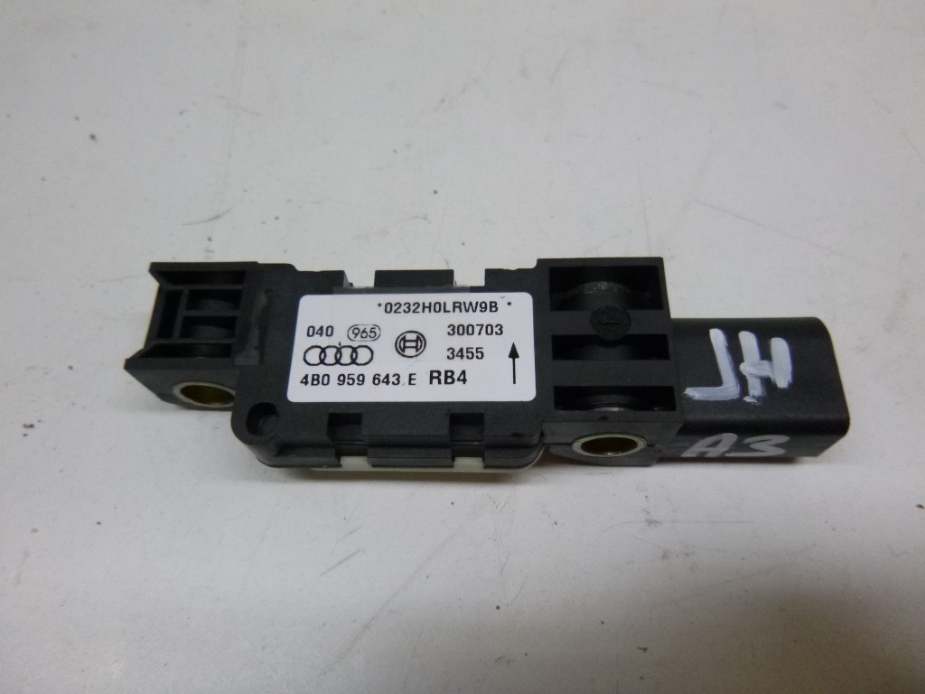 Audi A3 jobb hátsó légzsák oldalütés érzékelõ 4B0959643E 1. kép