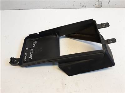 Ford Focus  intercoolerhûtőlégterelő BM518121AF
