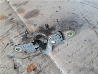 Mercedes Vito Motorháztető Zárszerkezet