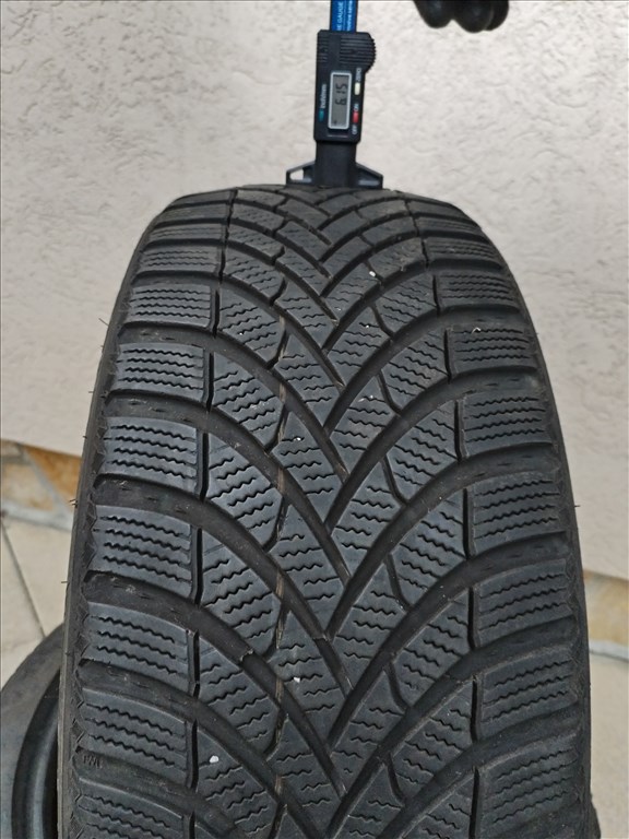  205/4517" újszerű Semperit téli gumi 2 db 3. kép