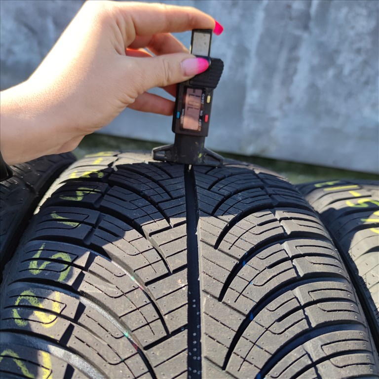 225/45 R17 Arivo négyévszakos gumi 99500ft a 4db/8/ 4. kép