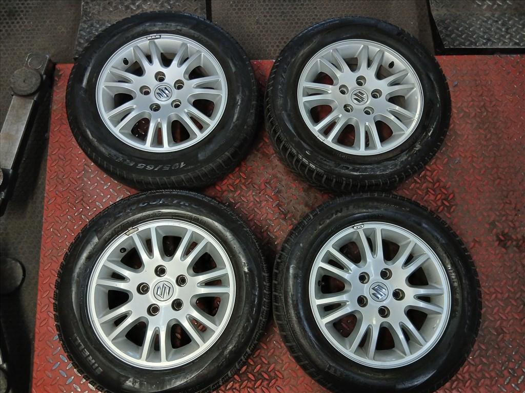  SUZUKI SX4 5x114.3 6x15 ET50 60.1 újszerű gyári alufelnik  1. kép
