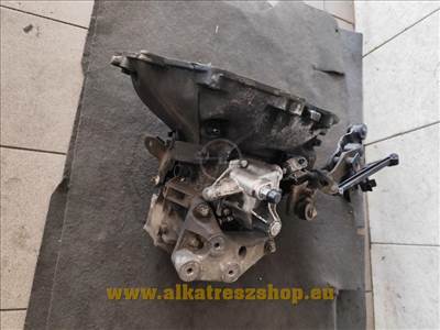 OPEL F17W374 váltó Z17DTL