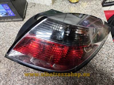 Opel Astra H 3 ajtós - GTC jobb hátsó lámpa 