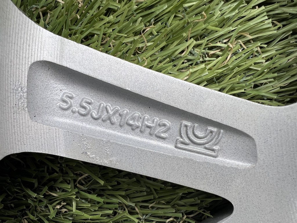 4x100 14" Kia Picanto gyári alufelni 5,5Jx14h2 ET45 7. kép