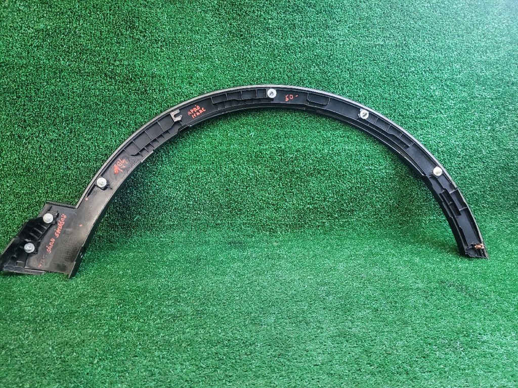 SUZUKI SX4 S-Cross II Bal első Sárvédő Szélesítő 7722164R0 7722164r0l 2. kép