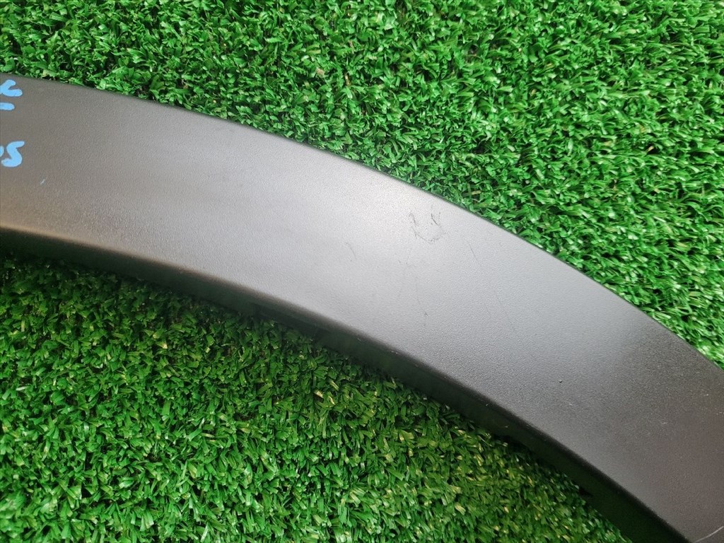 SUZUKI SX4 S-Cross II Bal első Sárvédő Szélesítő 7722164R0 7722164r0l 6. kép