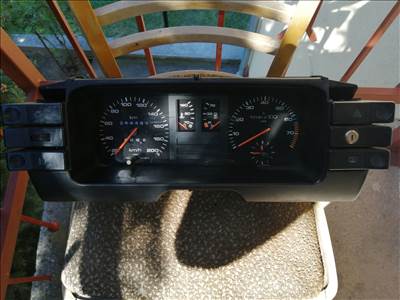 Audi 80 (B2 - 81) óracsoport 