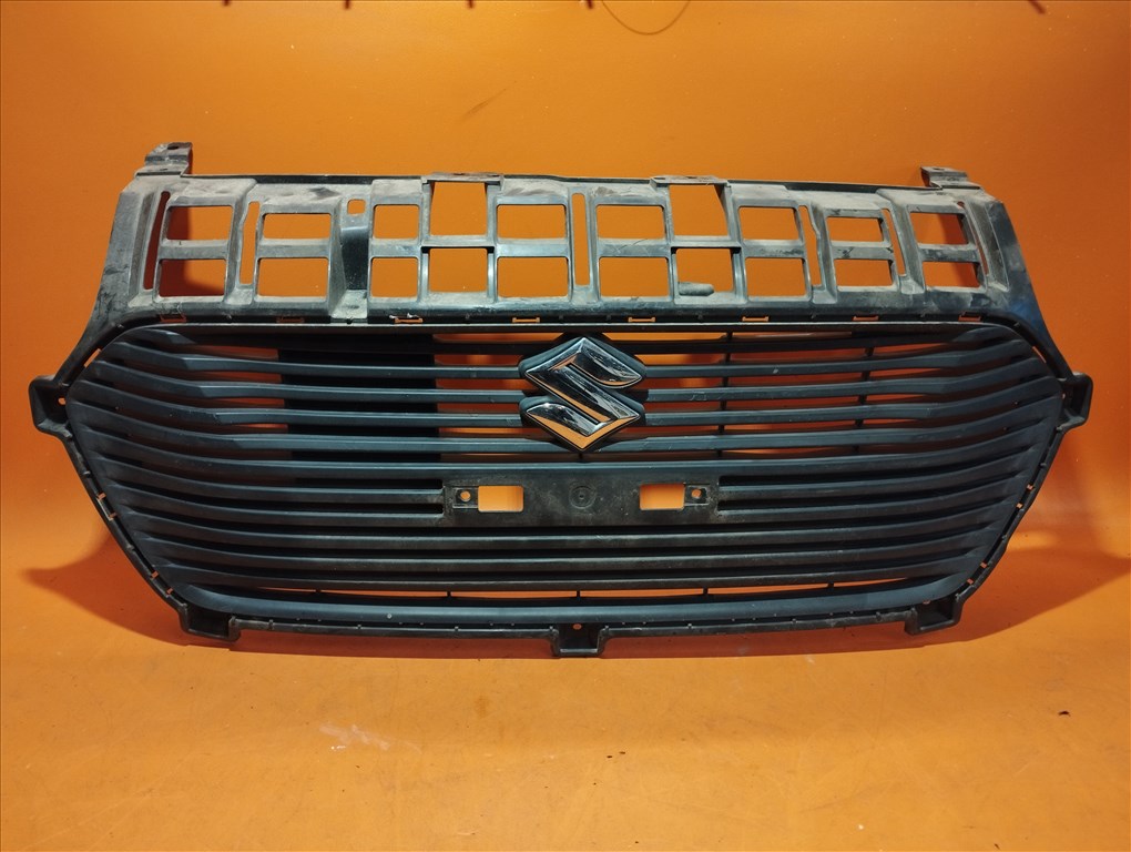 Suzuki Swift hűtőrács 71741-52R00 (L.20.1010R) 1. kép