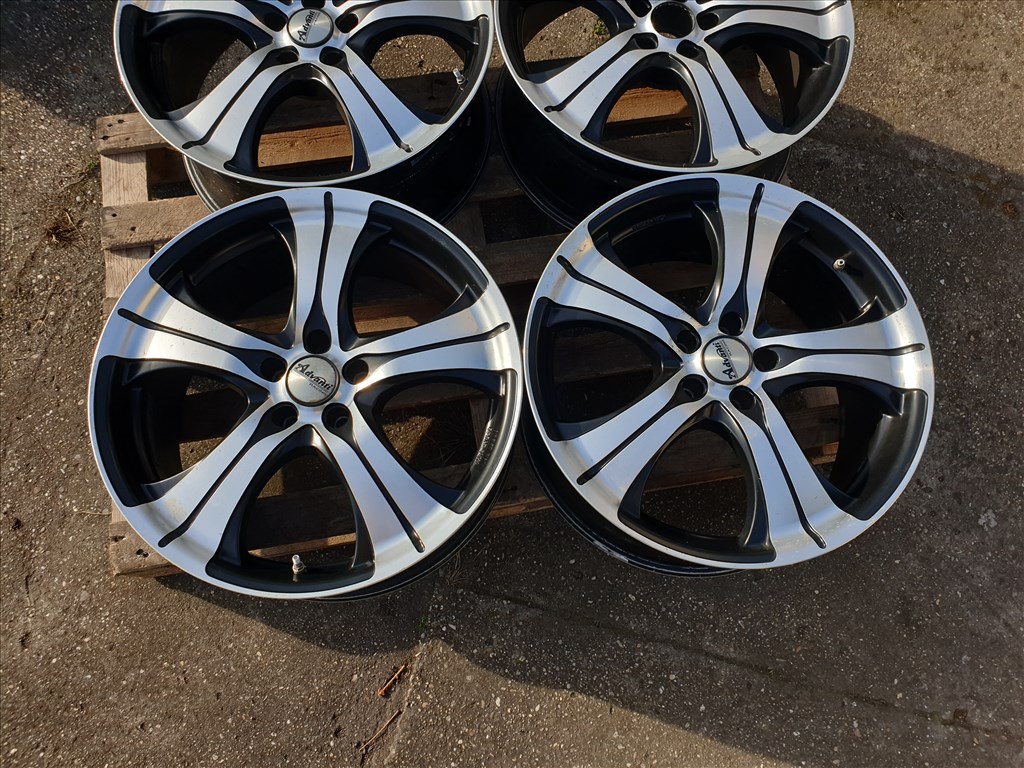 20" 5x114,3 Advanti Racing 2. kép