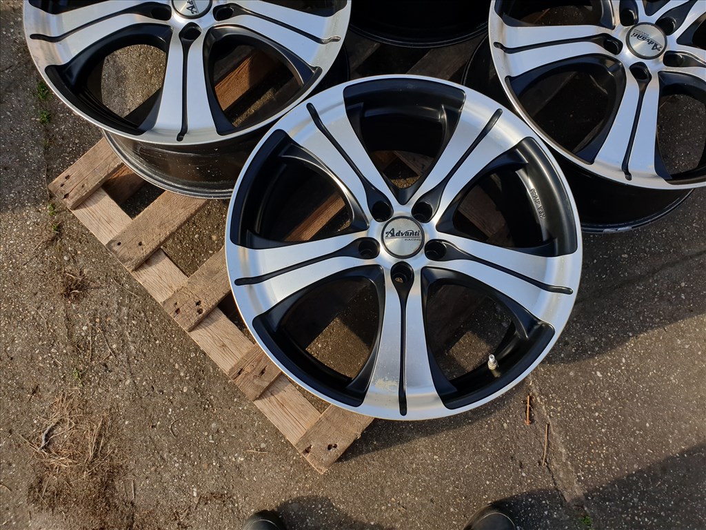 20" 5x114,3 Advanti Racing 4. kép