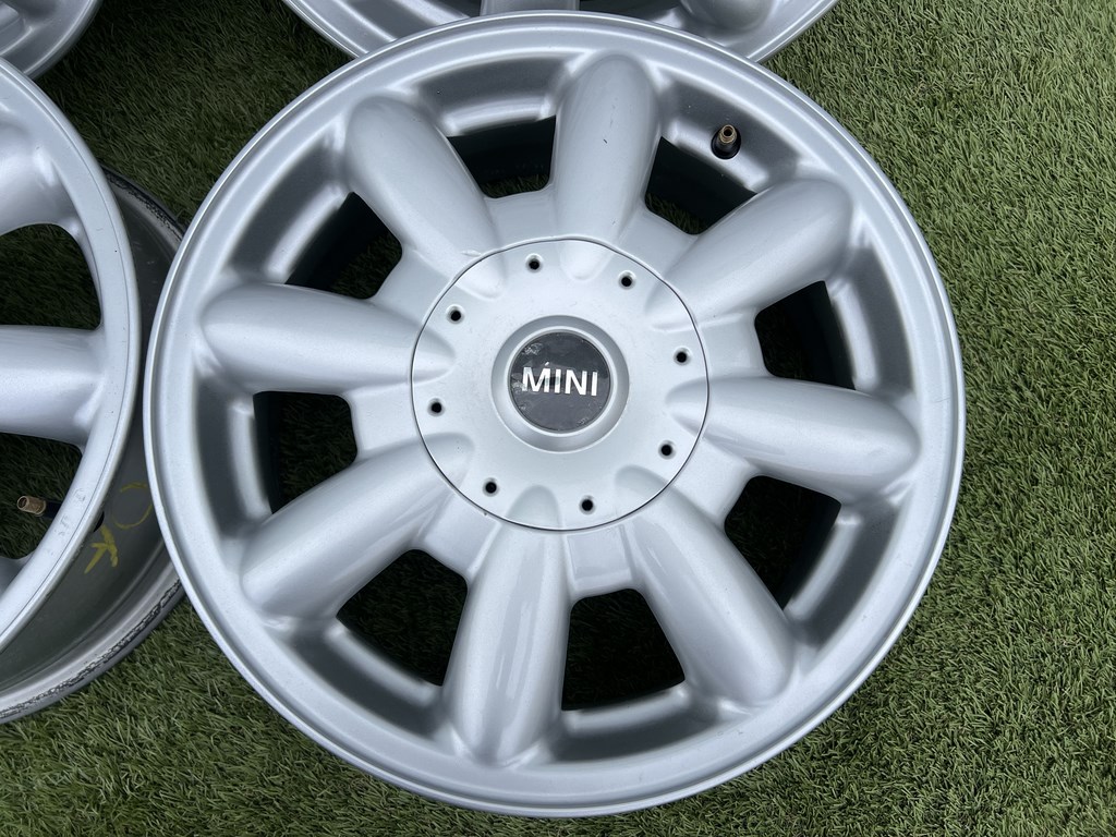 4x100 15" Mini gyári alufelni 5,5Jx15h2 ET45 3. kép