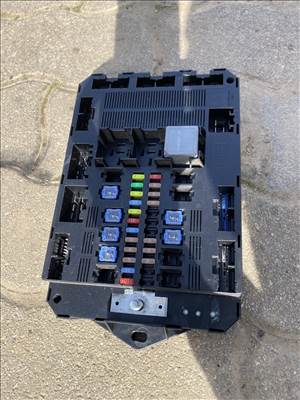 Jaguar XF 2.7 Diesel JAGUAR XF X250 biztosítéktábla  8x2t14b476af