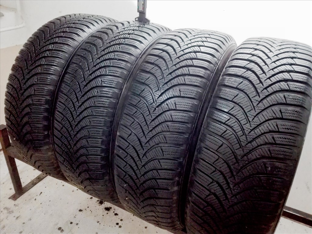 195/65R15 Hankook téli gumi garnitúra 195/65 r15 2. kép