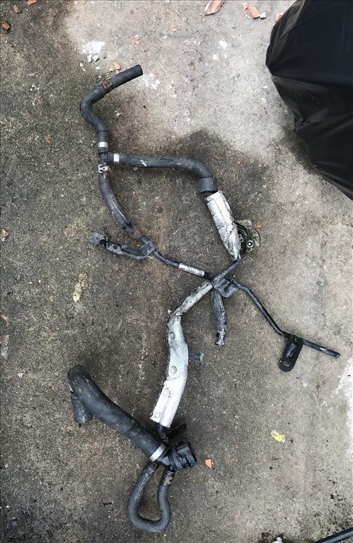 Skoda Octavia III 2,0 CR CKF - vízcső 5q0121970af 1. kép