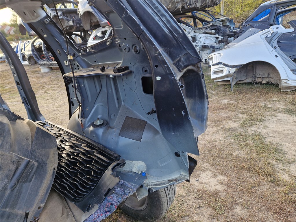 DACIA DUSTER II jobb hátsó sárvédő negyed  4. kép