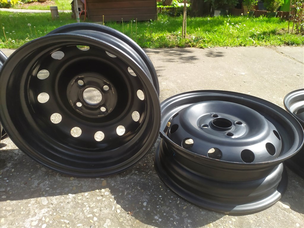  4x100 lyukosztású 5JJ 14" újszerű (gyári felni) lemezfelni 4. kép