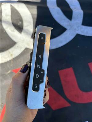 Audi A6 (C6 - 4F) fokozat kijelző  4f1713463b