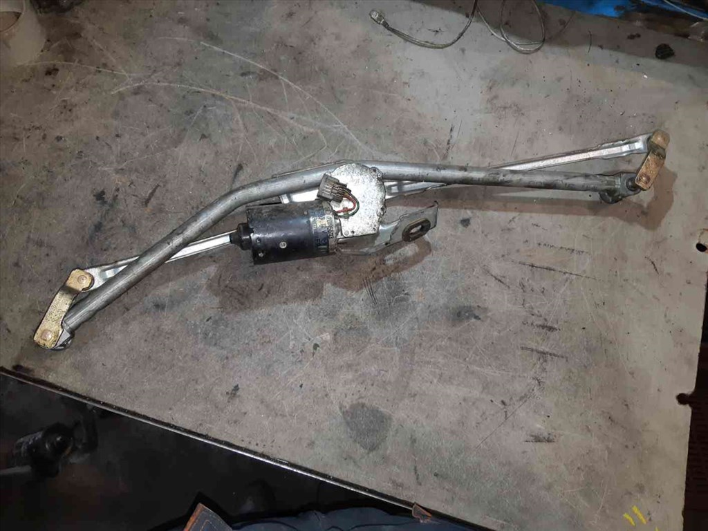 Volkswagen Transporter T4 91-03 Elsõ Ablaktörlõ Motor ቛõ Ablaktörlõ Mechanika 701955113 1. kép