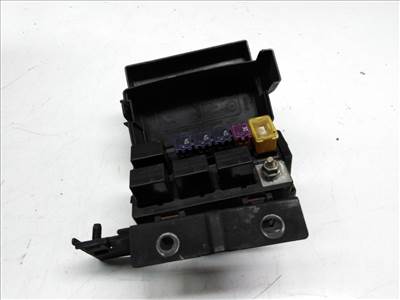 Chevrolet Captiva  biztosíték doboz