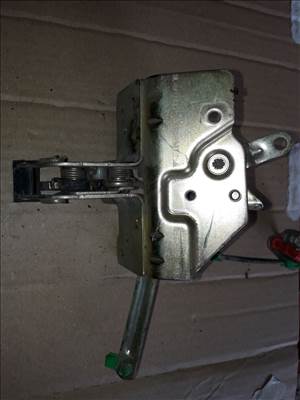 Opel Frontera A Csomagtérajtó Zár