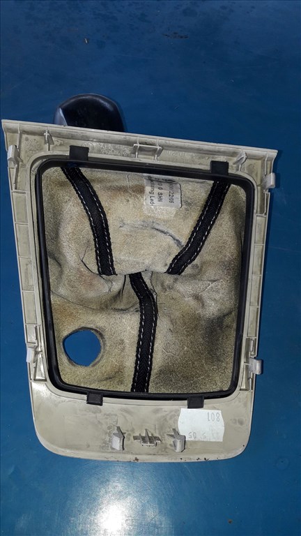 Skoda Octavia II Váltó Gomb  Váltó Szoknya 1Z1 711 113 G 4. kép