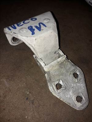 Iveco Daily Bal Csomagtérajtó Zsanér