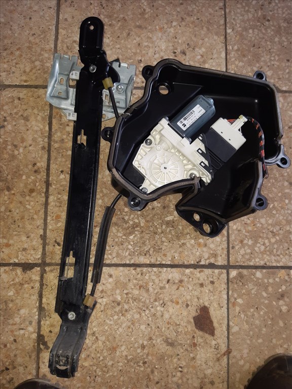 Seat Leon II Cupra Bal Hátsó Ablakemelõ Szerkezet Elektromos 1K0 959 703 N 2. kép