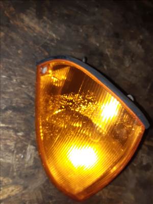 Suzuki Swift II 96-03 Jobb Első Index / Irányjelző