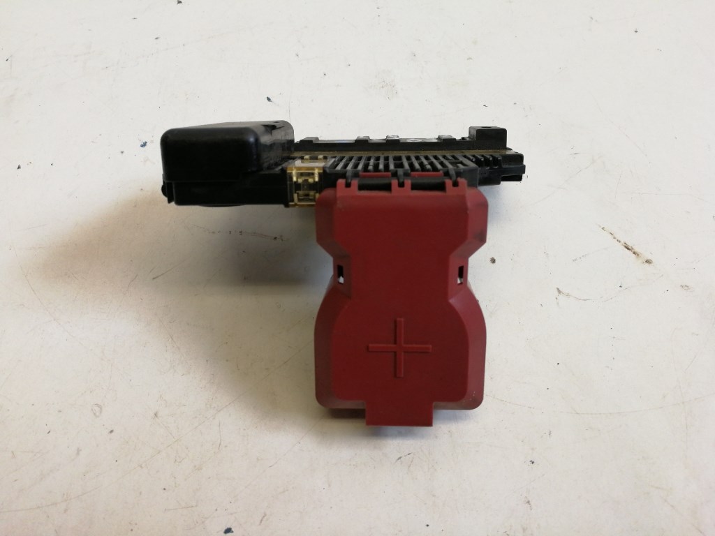 Nissan Leaf (ZE0) akkumulátor biztosíték 2. kép