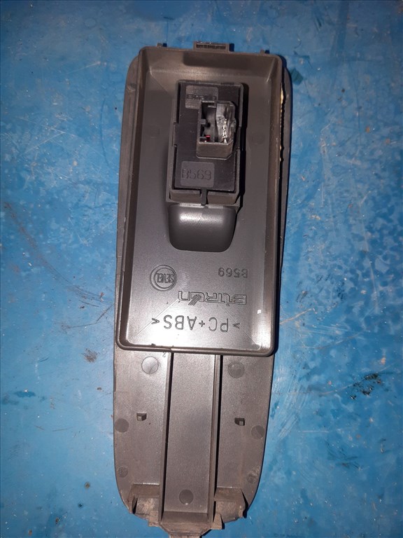 Peugeot Boxer III 06-14 Jobb Elsõ Ablakemelõ Kapcsoló 2. kép