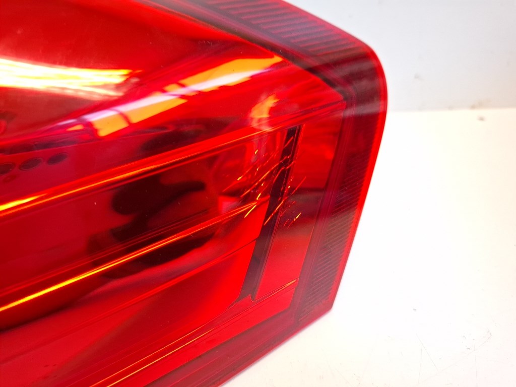 Opel Insignia kombi jobb hátsó lámpa 13226857 2. kép