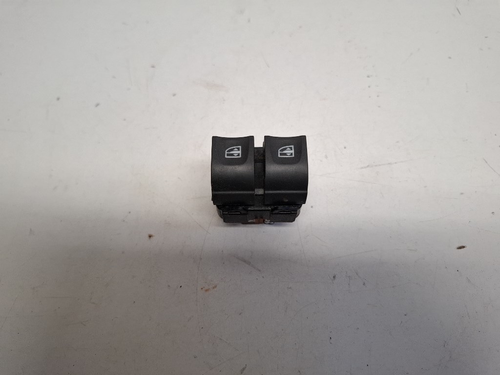 Renault Captur bal elsõ ablakemelõ kapcsoló 254113300R 1. kép