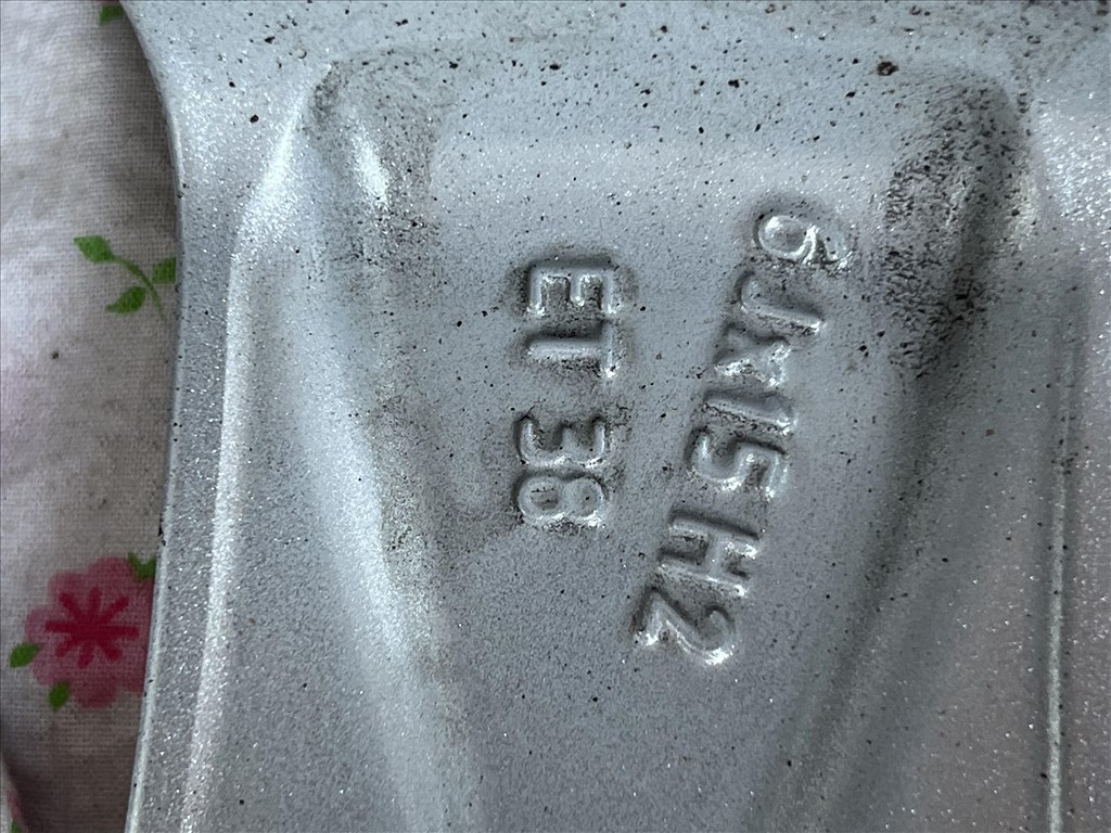  5x100 lyukosztású 6JJ 15" újszerű Autec alufelni 2. kép