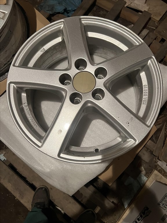  5x100 lyukosztású 6JJ 15" újszerű Autec alufelni 4. kép