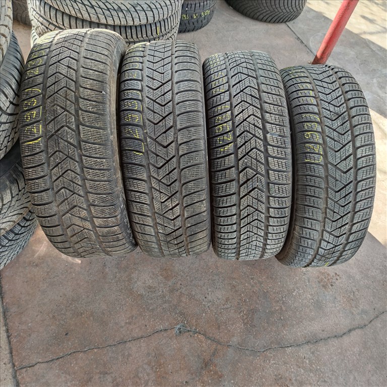  235/55 R18 Pirelli téli gumi 89000ft a 4db/293/ 5. kép