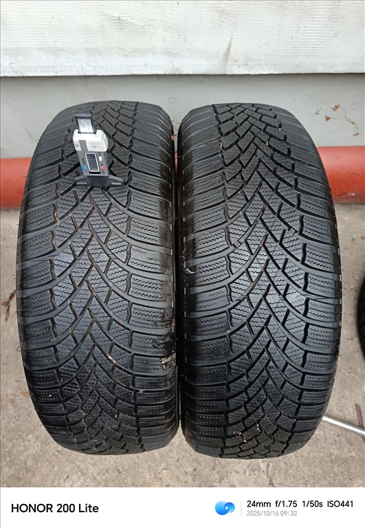  205/6017" újszerű Bridgestone téli gumi gumi 2. kép