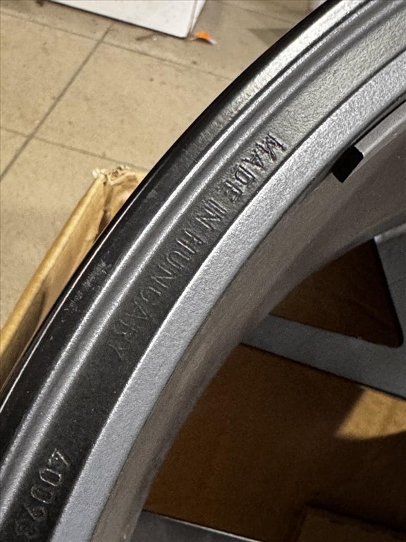 R19 Orignal Seat 8j ET43 - 5FA 601 025AF /  5FA601025AF 1db felni alufelni 6. kép