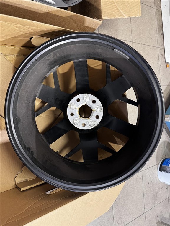 R19 Orignal Seat 8j ET43 - 5FA 601 025AF /  5FA601025AF 1db felni alufelni 7. kép