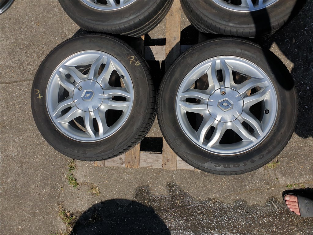 15" 4x100 Renault 2. kép