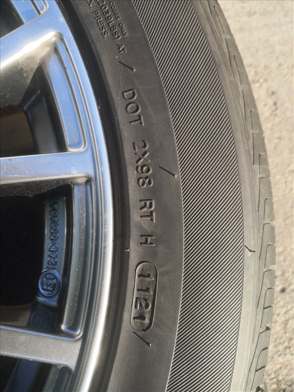 235/55R19 újszerű Hankook nyári gumi  4. kép