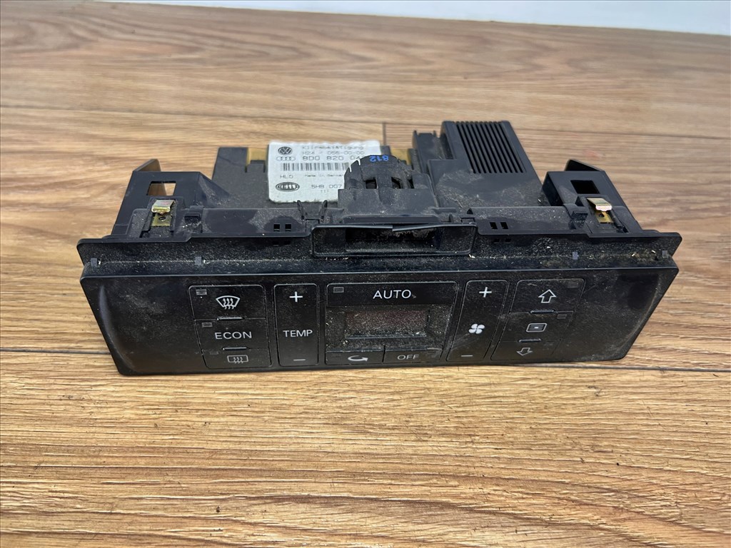 Audi A4 1.8T Avant fűtéskapcsoló 8d0820043m 2. kép