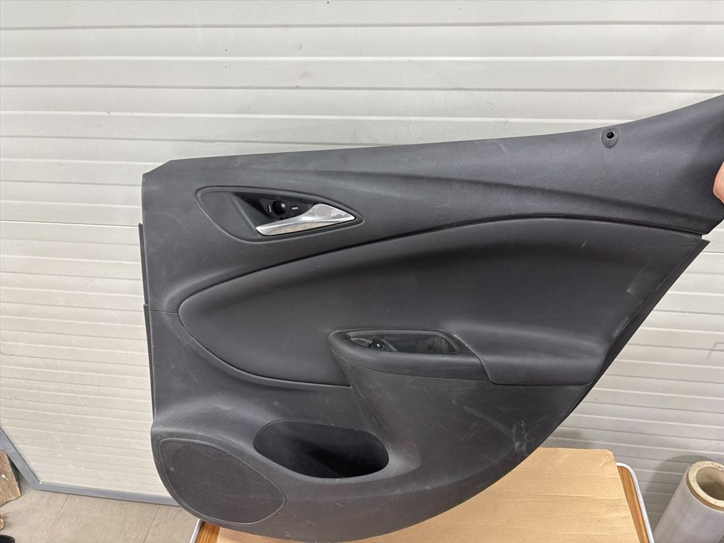 Opel Astra K Jobb hátsó Ajtó Kárpit 9368 ,  1. kép