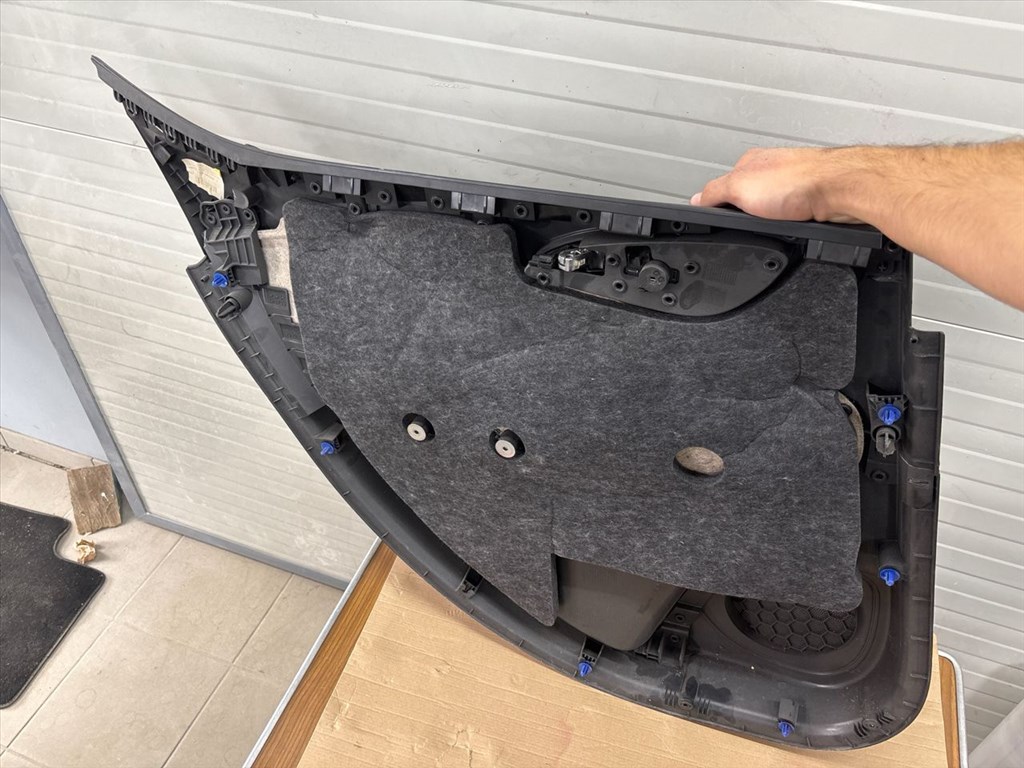 Opel Astra K Jobb hátsó Ajtó Kárpit 9368 ,  2. kép