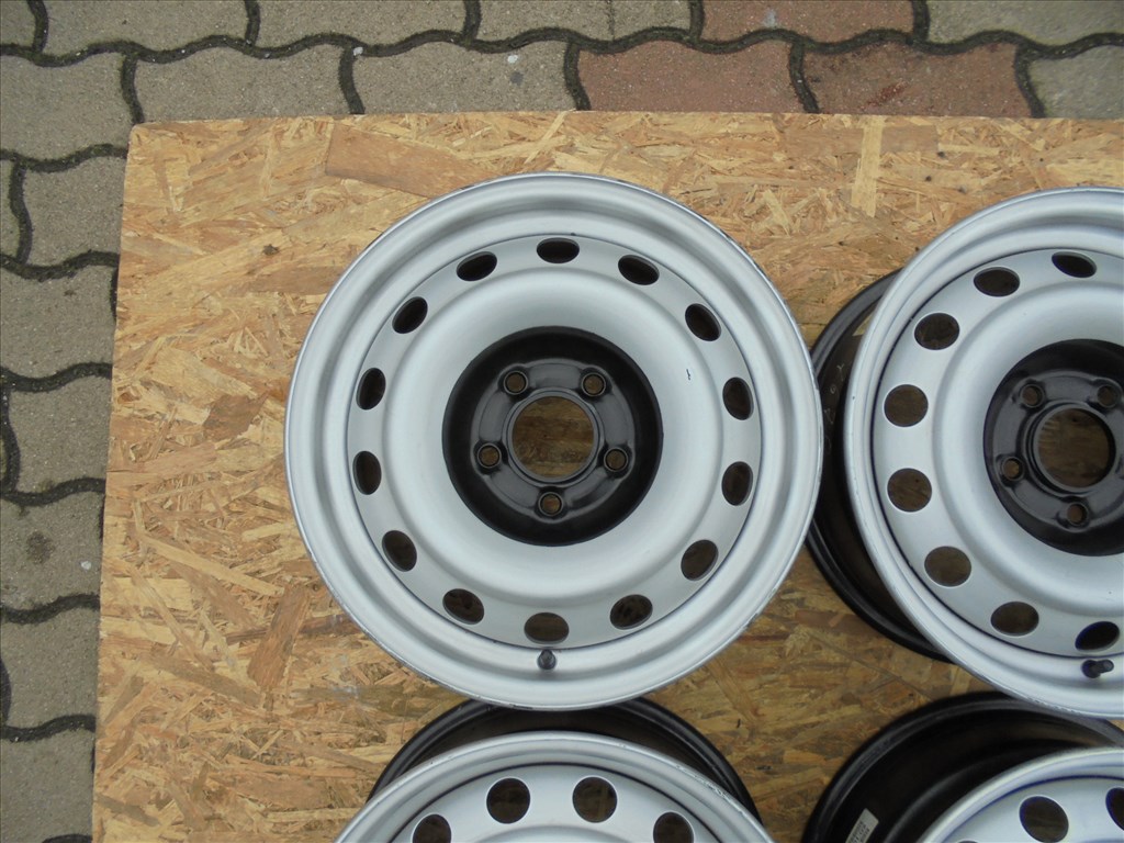 15-ös 5 x 108-as Új TGK lemezfelni ( Citroen ,Fiat ,Peugeot ) eladó 2. kép